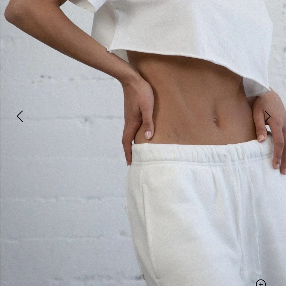 Elwood Women's Black and White Short Sleeve Tee Set - Picture 4 of 6